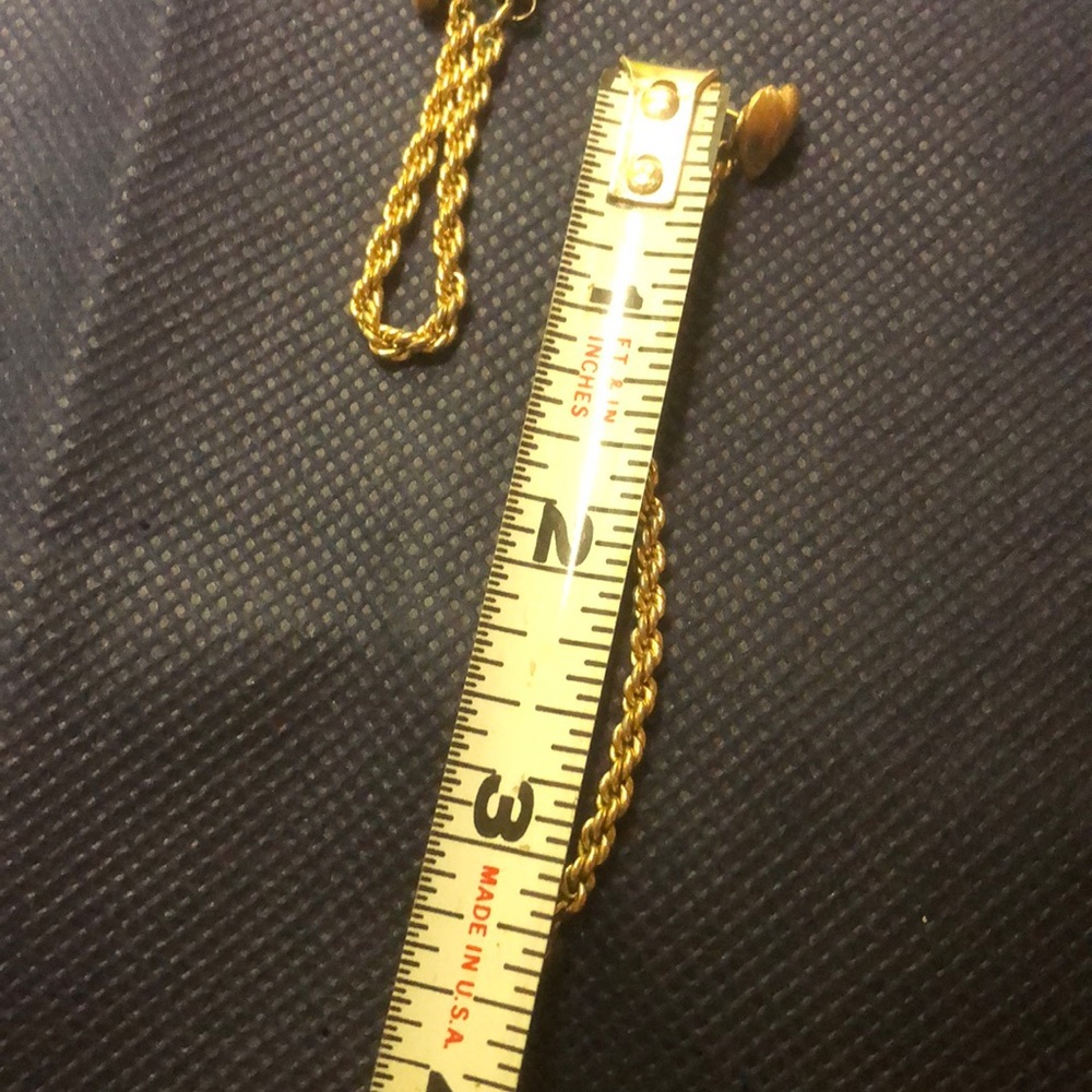 Avon gold tone earrings